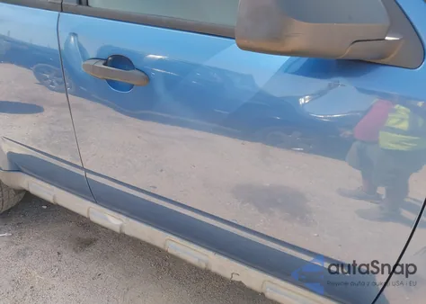 2009 Ford Escape Xlt z USA, uszkodzony, nr VIN 1FMCU03729KB27226